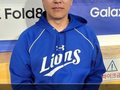 류현진 1이닝 3타자 삼진 시도했지만 경기 중단