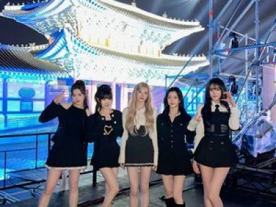 스테이씨 콘서트에서 화끈한 무대 펼쳐