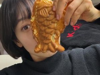 박신혜 붕어빵 들고 유쾌한 근황 공개