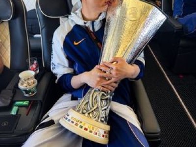손흥민 토트넘 유로파리그 우승 후기 여운에 빠져