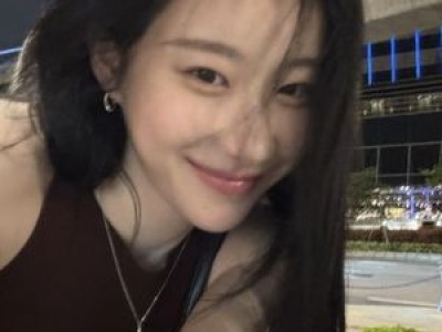 채령 팬들 위로하려다 마카오에서 멋쩍은 상황